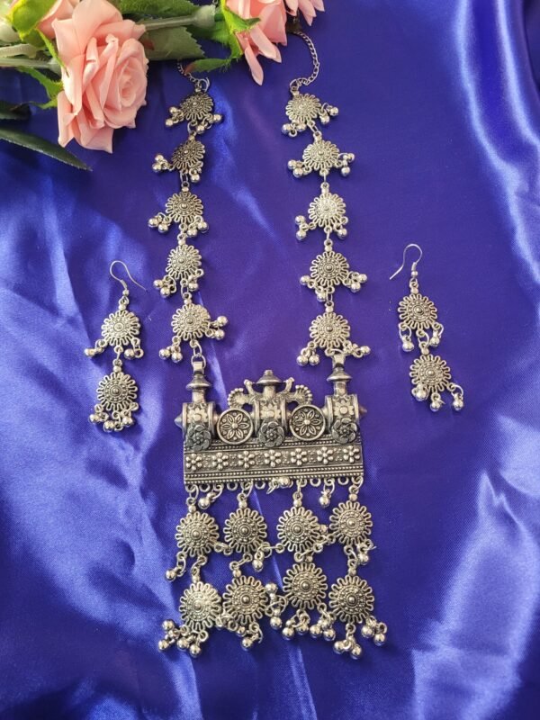 Long Oxidized Necklace Set
