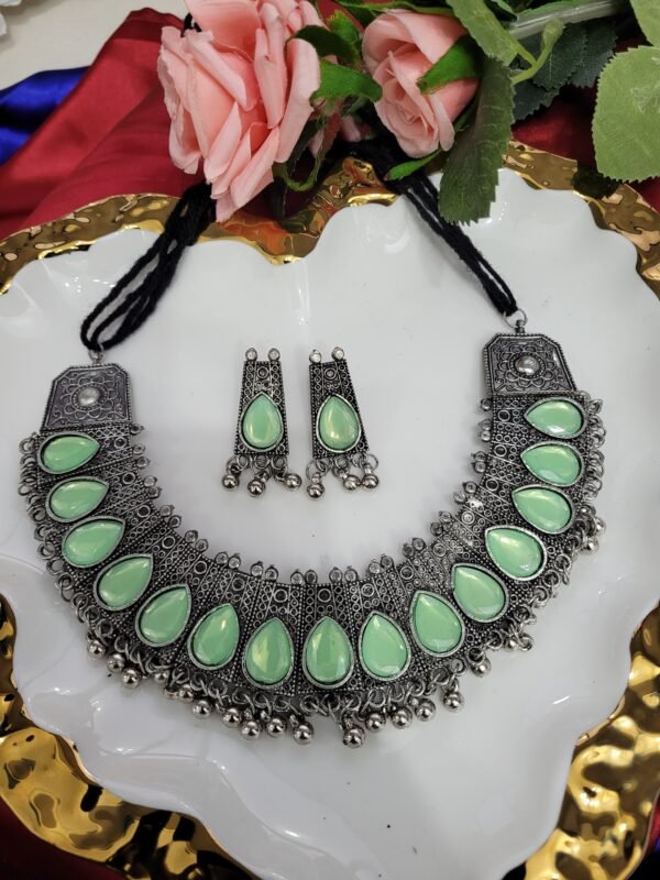 Oxidised Stone Set - Green