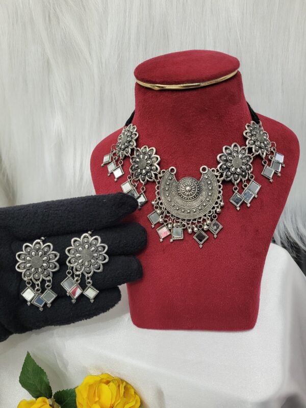 Oxidised Flower Set