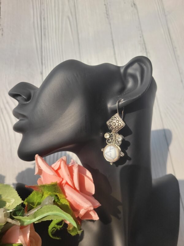 White Stone Dangler