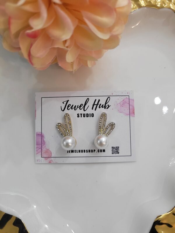 Bunny Pearl Earrings