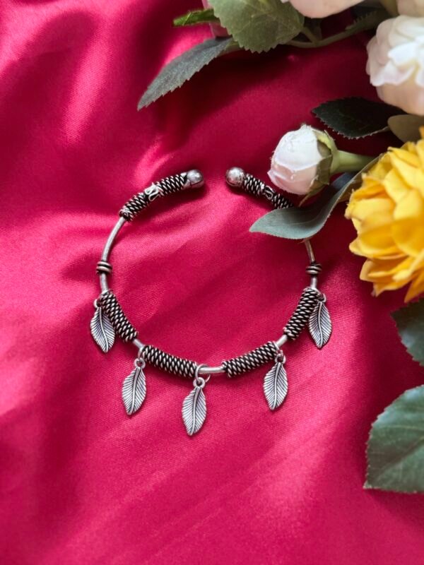 Daily wear Bracelet - Pattern 4