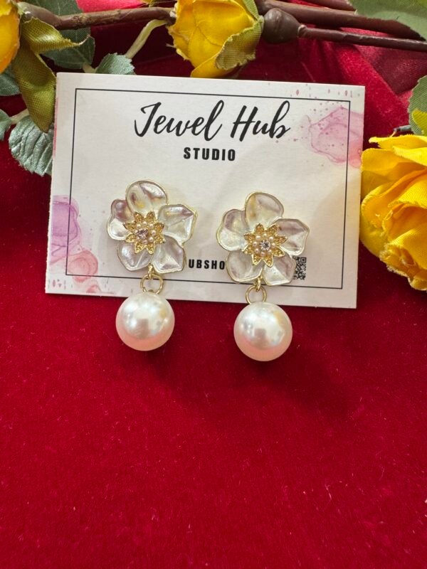 White Flower Pearl Earrings