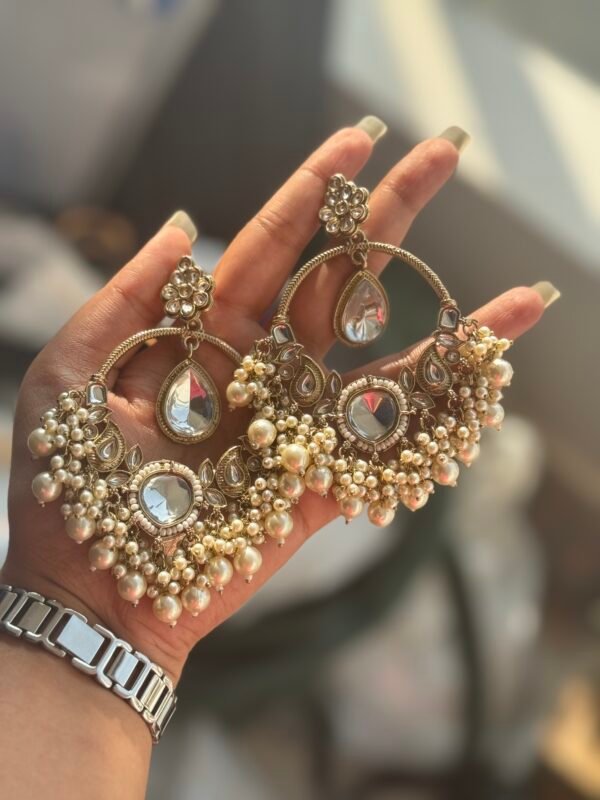 Neeti Chandbali - White