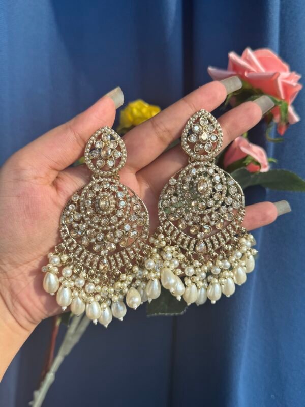 Mitali Premiun Earrings - White