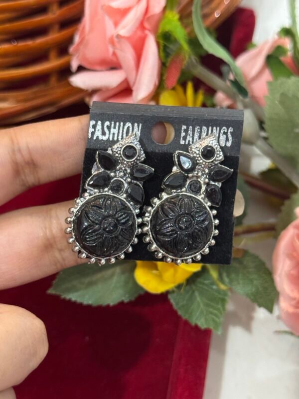 Carved Earrings - Black