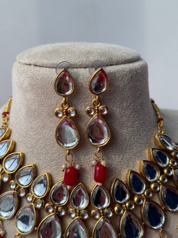 Ameesha Kundan Set - Red - Image 2