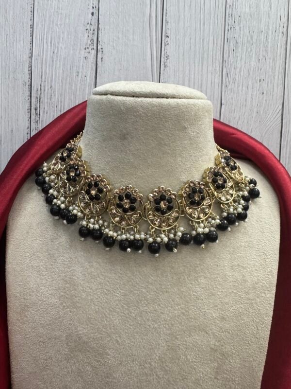 Smriti Kundan Set - Black - Image 2