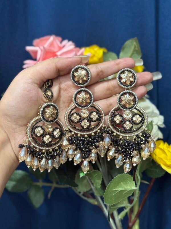 Yasmeen Premium Earrings With Mangtika - Black