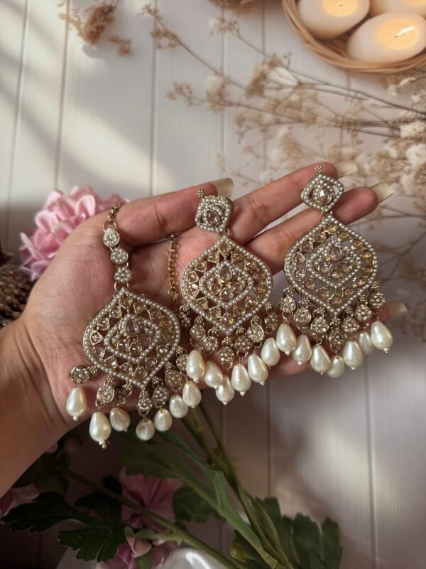 Vedika Premium Kundan Set - White - Image 3