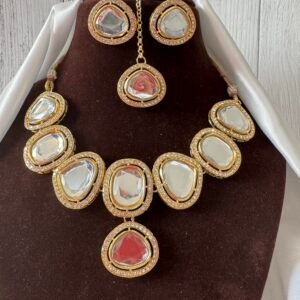 Kundan Stone Set – Golden