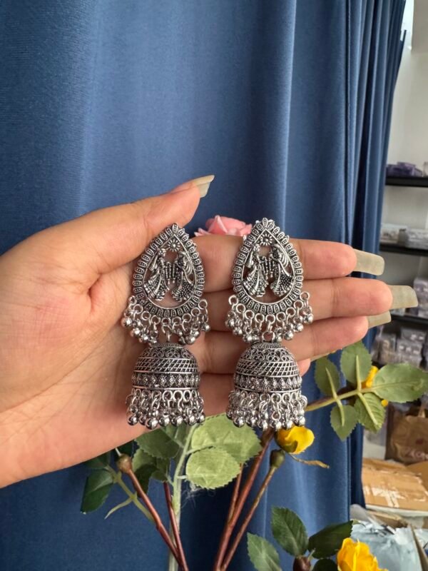 Reena Jhumka