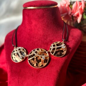 Shiny Stone Choker